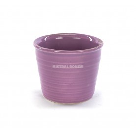 Cache-pot 8.5x8.5x7 cm. Couleur violet clair.