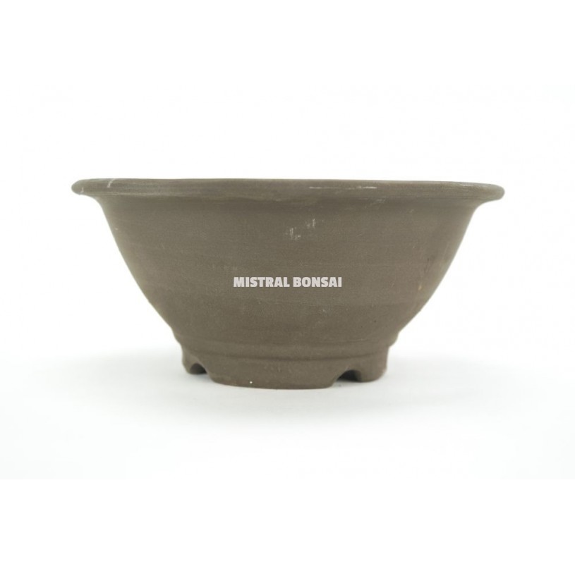 Round ceramic bonsai pot of 26 cm. Unglazed.